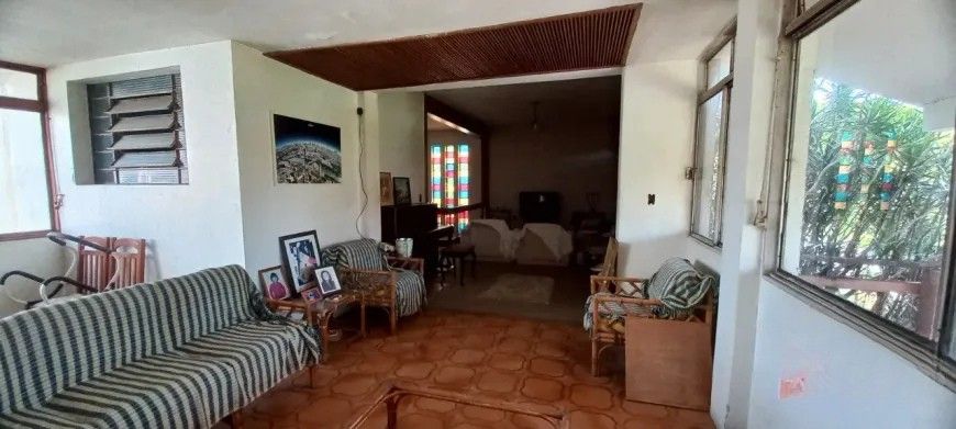 Casa com 3 quartos para aluguel, 600m² - Jardim Lindóia - Porto Alegre: 