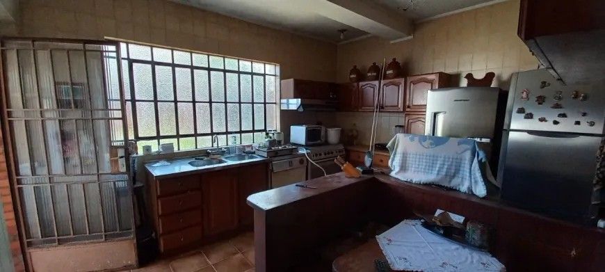 Casa com 3 quartos para aluguel, 600m² - Jardim Lindóia - Porto Alegre: 