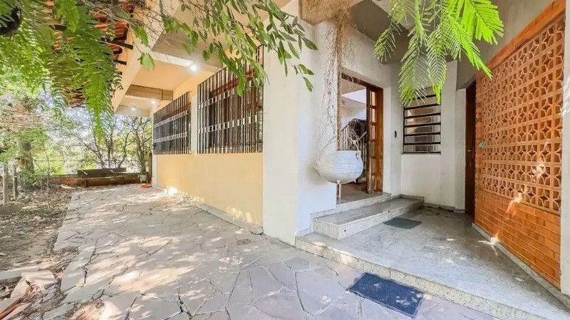 Casa com 4 quartos para aluguel, 340m² - Vila Ipiranga - Porto Alegre: 