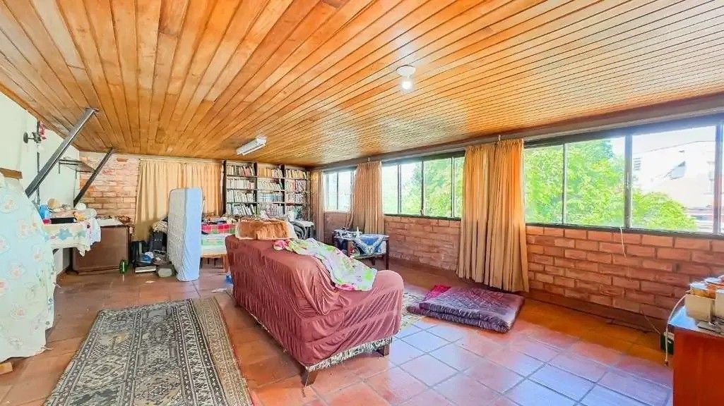 Casa com 4 quartos para aluguel, 340m² - Vila Ipiranga - Porto Alegre: 