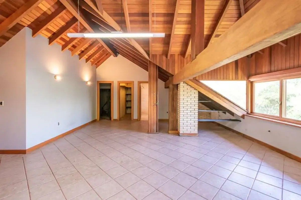 Casa com 3 quartos para aluguel, 600m² - Pedra Redonda - Porto Alegre: 