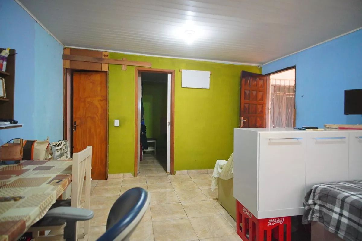 Casa com 2 quartos para aluguel, 52m² - Rubem Berta - Porto Alegre: 