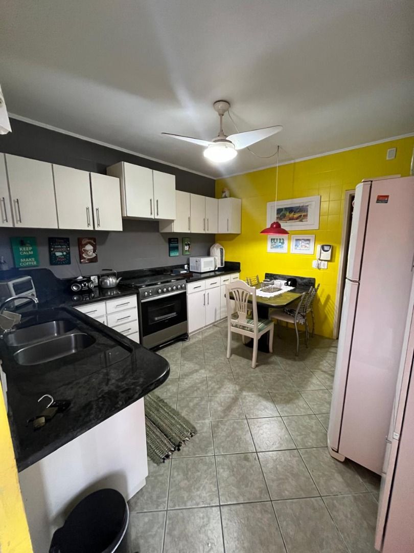 Casa com 5 quartos para aluguel, 295m² - Hípica - Porto Alegre: 