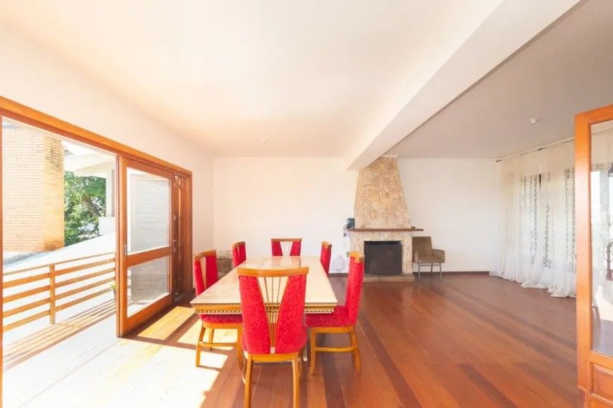 Casa com 5 quartos para aluguel, 350m² - Nonoai - Porto Alegre: 