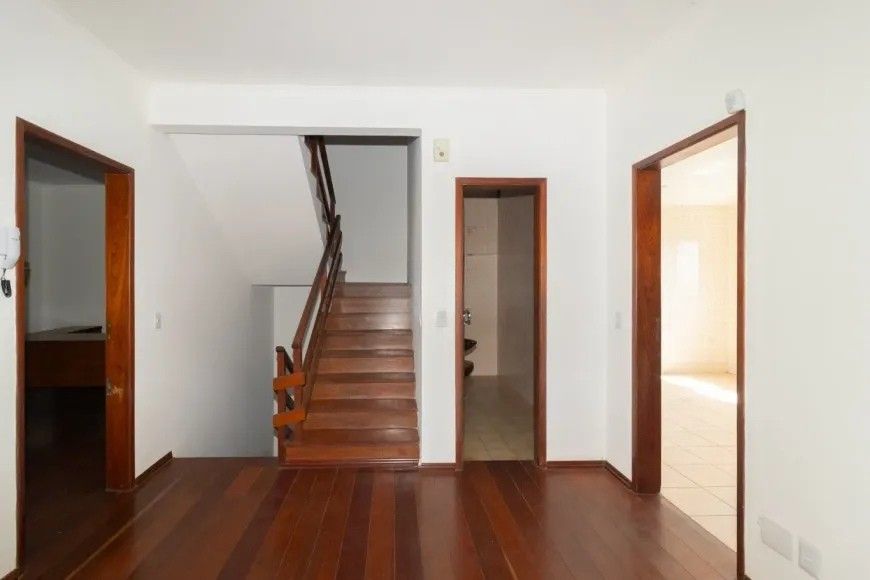 Casa com 5 quartos para aluguel, 350m² - Nonoai - Porto Alegre: 