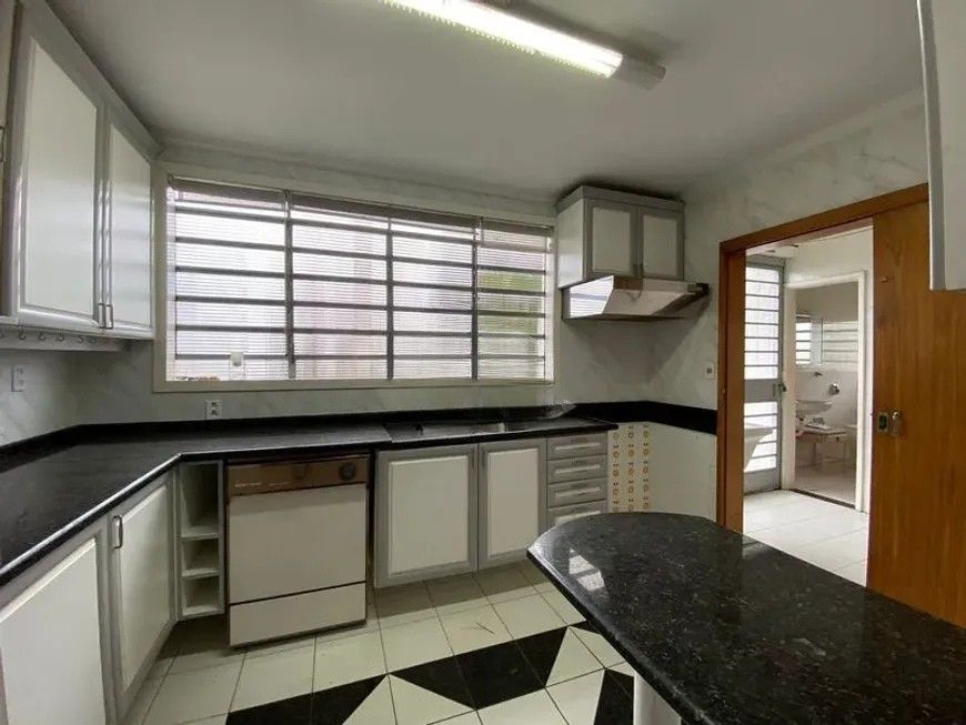 Casa com 3 quartos para aluguel, 300m² - Três Figueiras - Porto Alegre: 