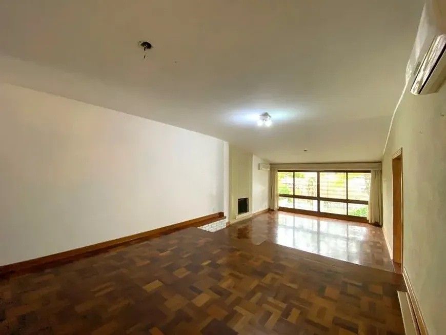 Casa com 3 quartos para aluguel, 300m² - Três Figueiras - Porto Alegre: 