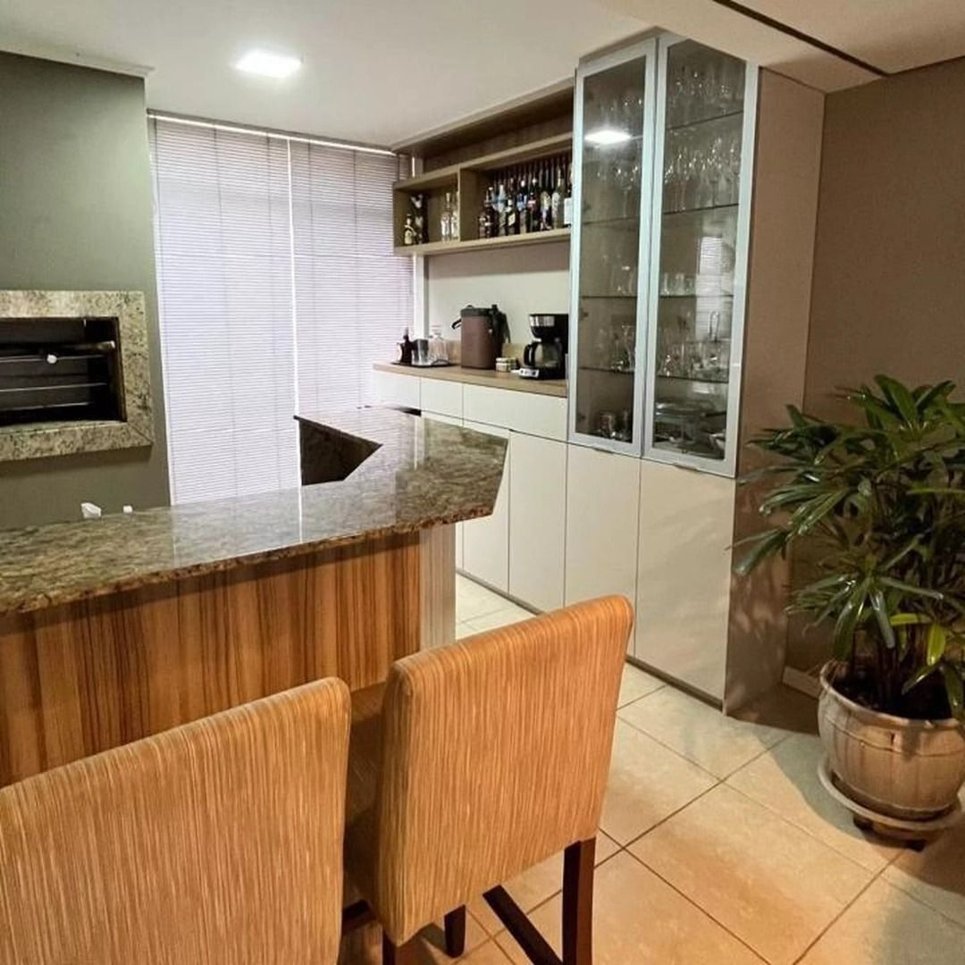 Casa com 4 quartos para aluguel, 177m² - Jardim Itu Sabará - Porto Alegre: 