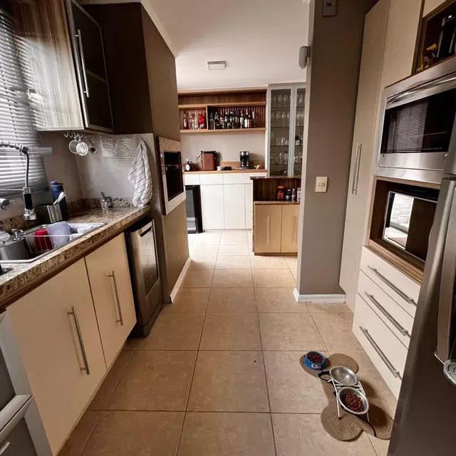 Casa com 4 quartos para aluguel, 177m² - Jardim Itu Sabará - Porto Alegre: 