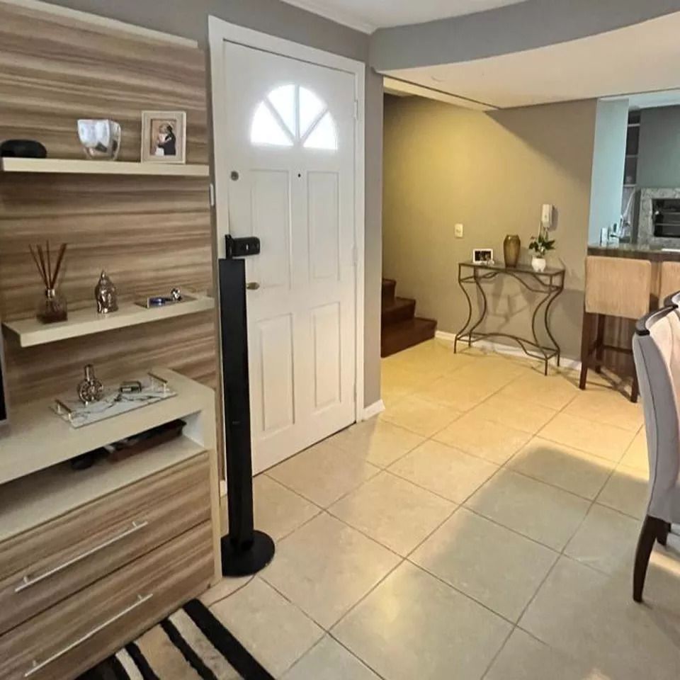 Casa com 4 quartos para aluguel, 177m² - Jardim Itu Sabará - Porto Alegre: 