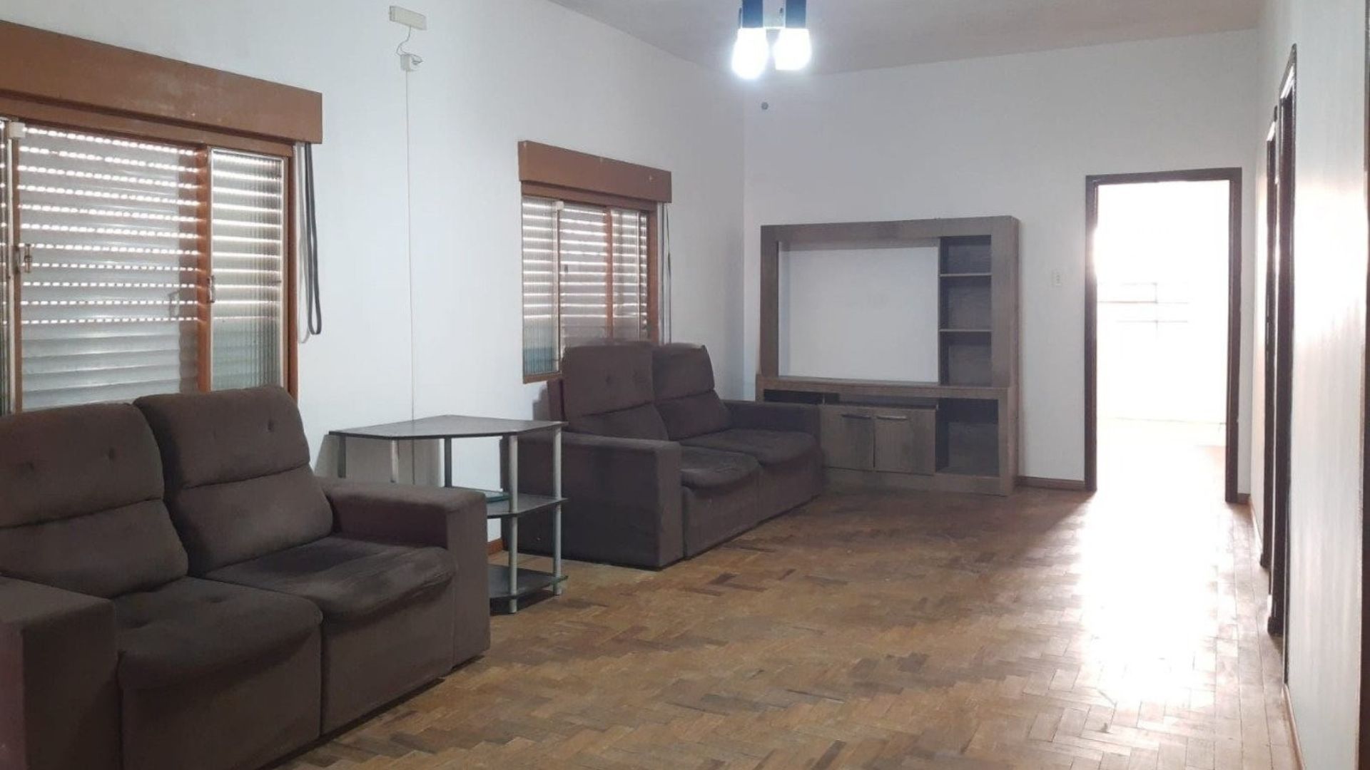 Casa com 4 quartos para aluguel, 80m² - Vila Parque Brasília - Cachoeirinha: 