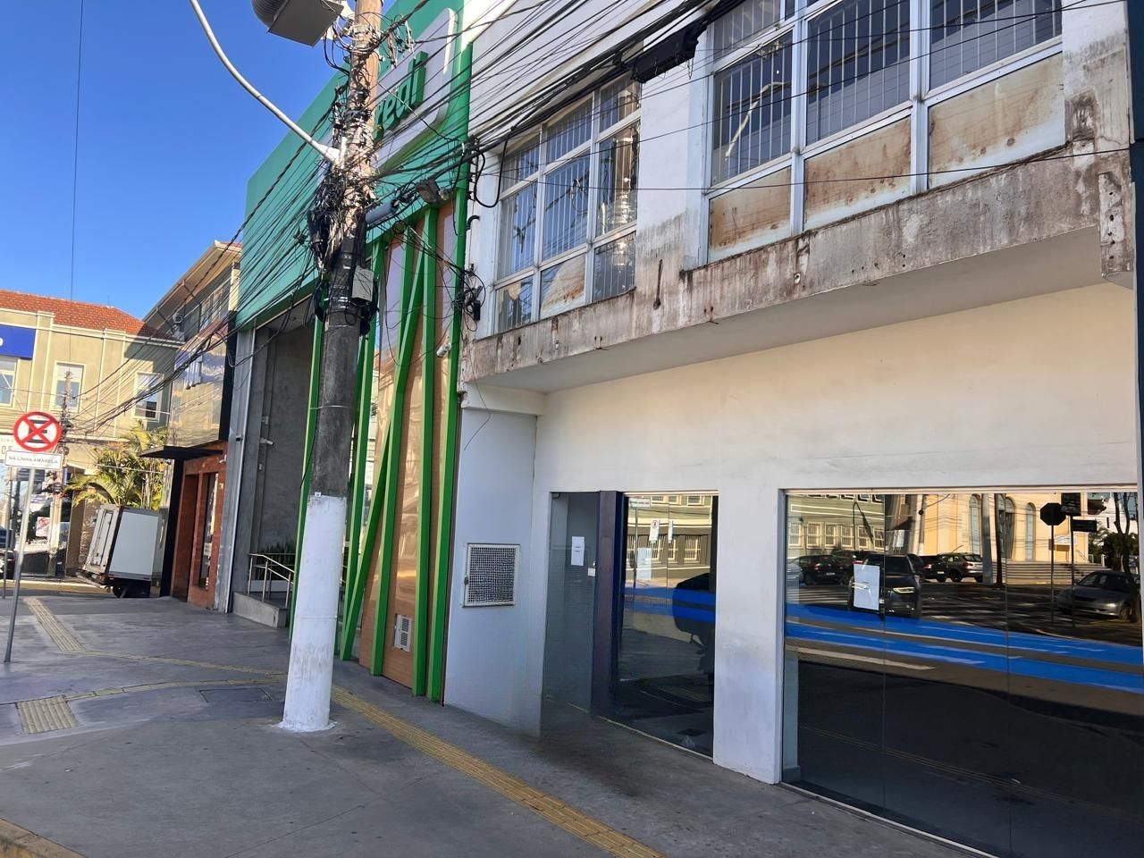 Loja com para aluguel, 304m² - Centro - Gravataí: 