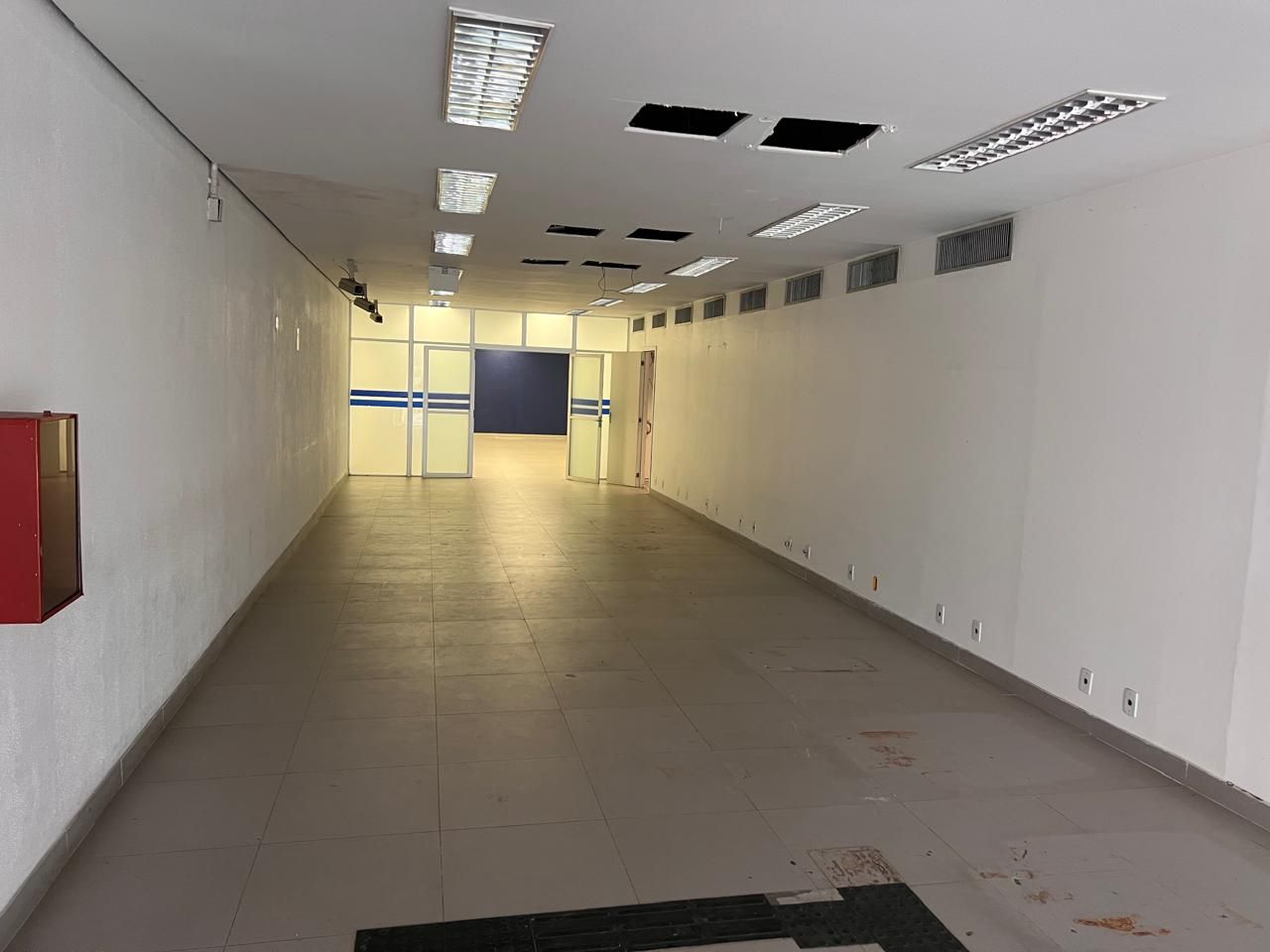 Loja com para aluguel, 304m² - Centro - Gravataí: 