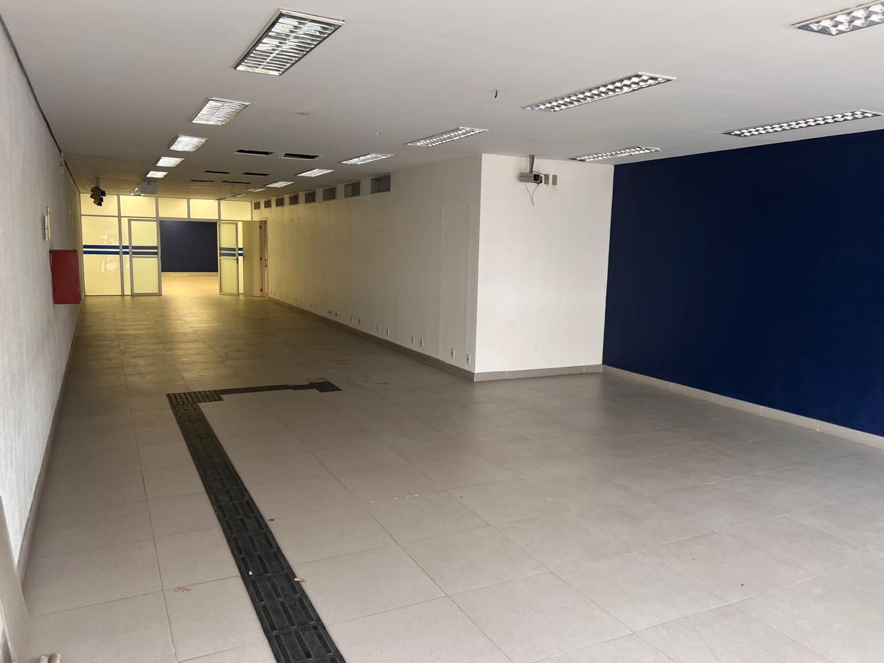 Loja com para aluguel, 304m² - Centro - Gravataí: 