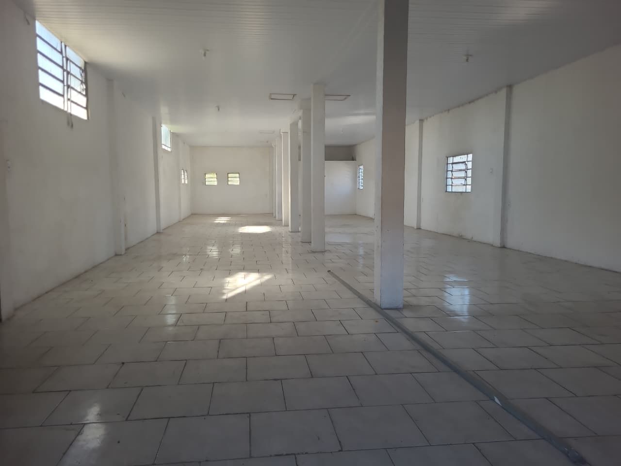 Loja com para aluguel, 220m² - COHAB A - Gravataí: 
