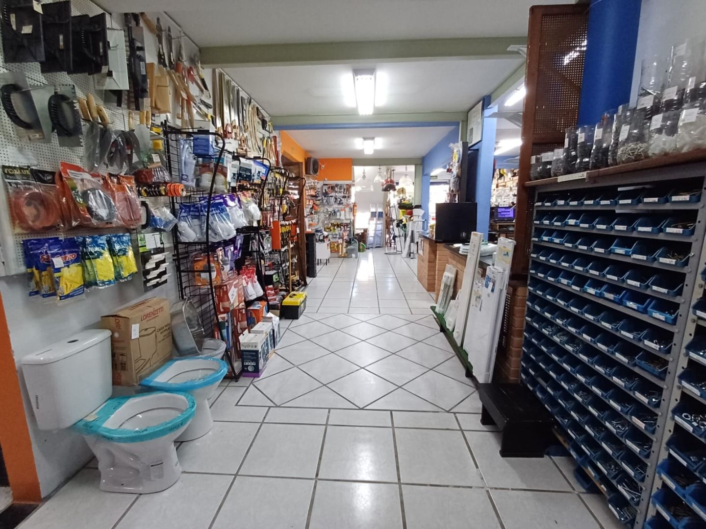 Loja com para aluguel, 410m² - Jardim Botânico - Porto Alegre: 