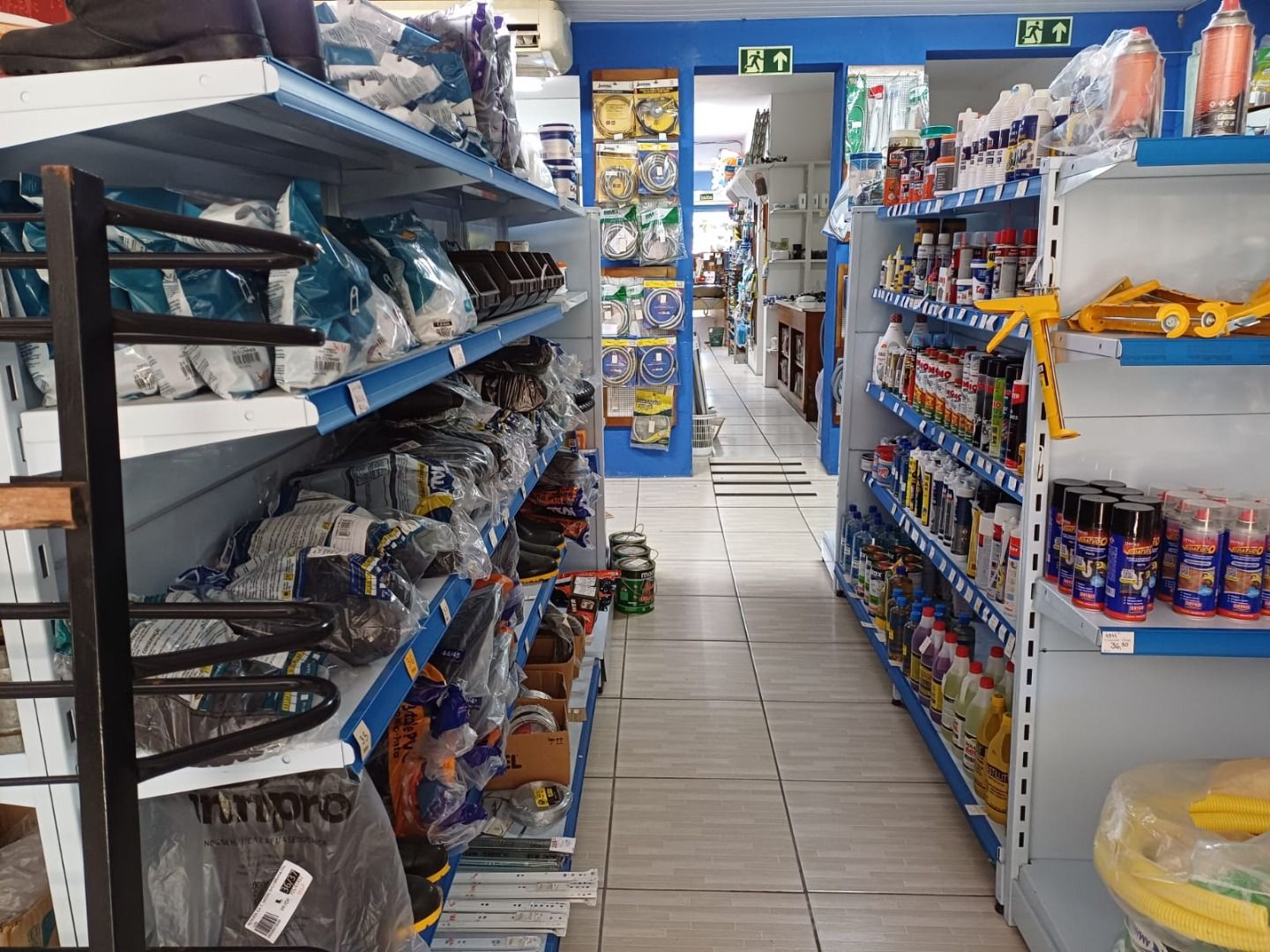 Loja com para aluguel, 410m² - Jardim Botânico - Porto Alegre: 