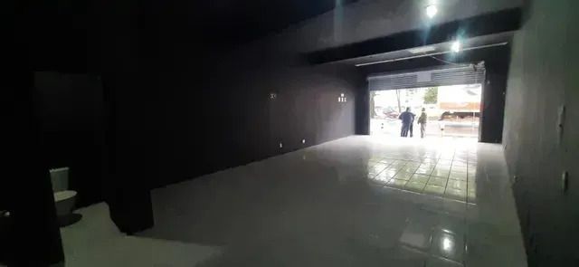 Loja com para aluguel, 70m² - São João - Porto Alegre: 