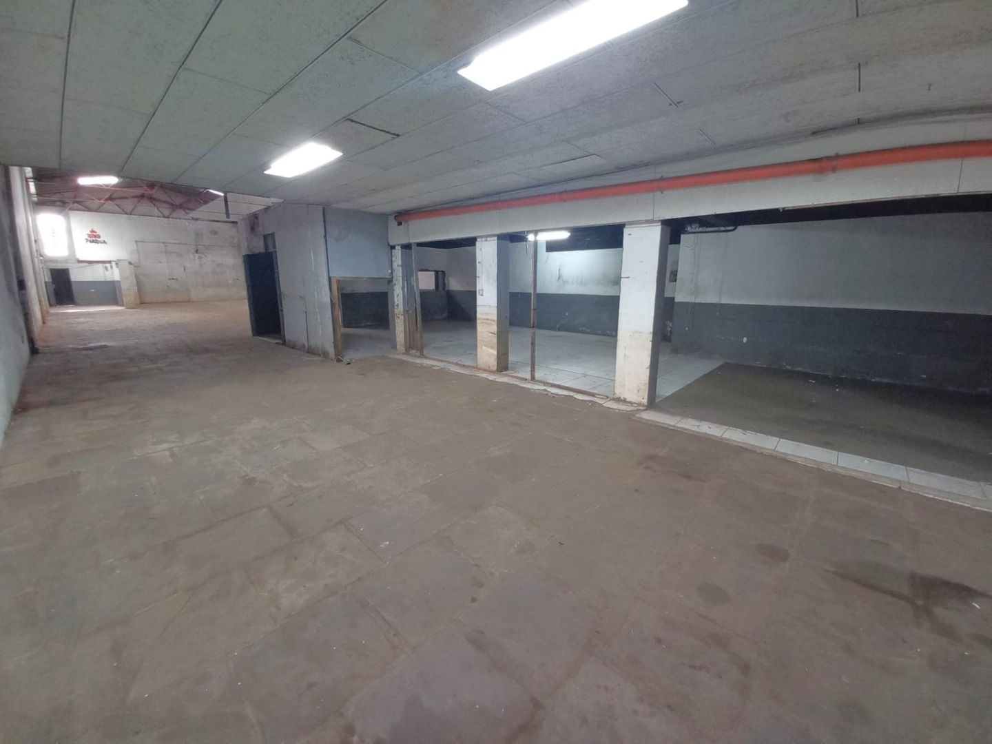 Loja com para aluguel, 550m² - Floresta - Porto Alegre: 