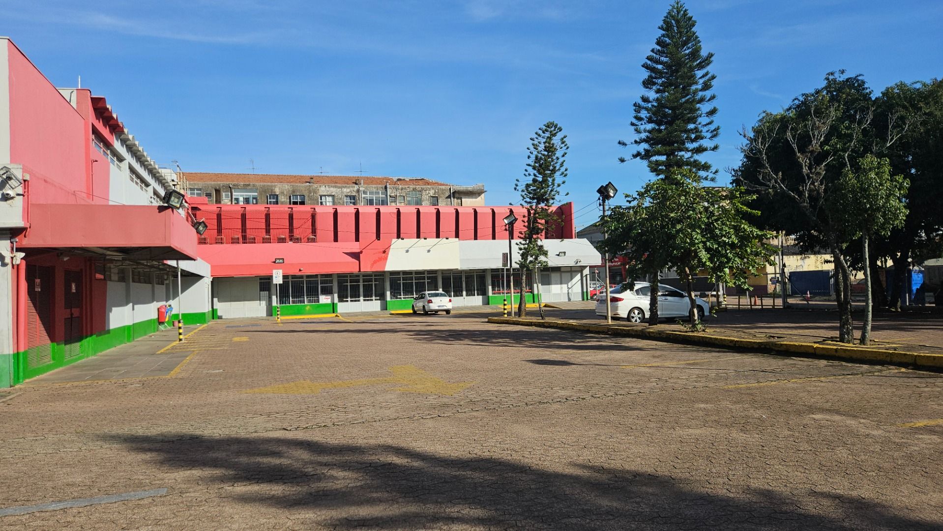 Loja com para aluguel, 5.761m² - Centro - Canoas: 