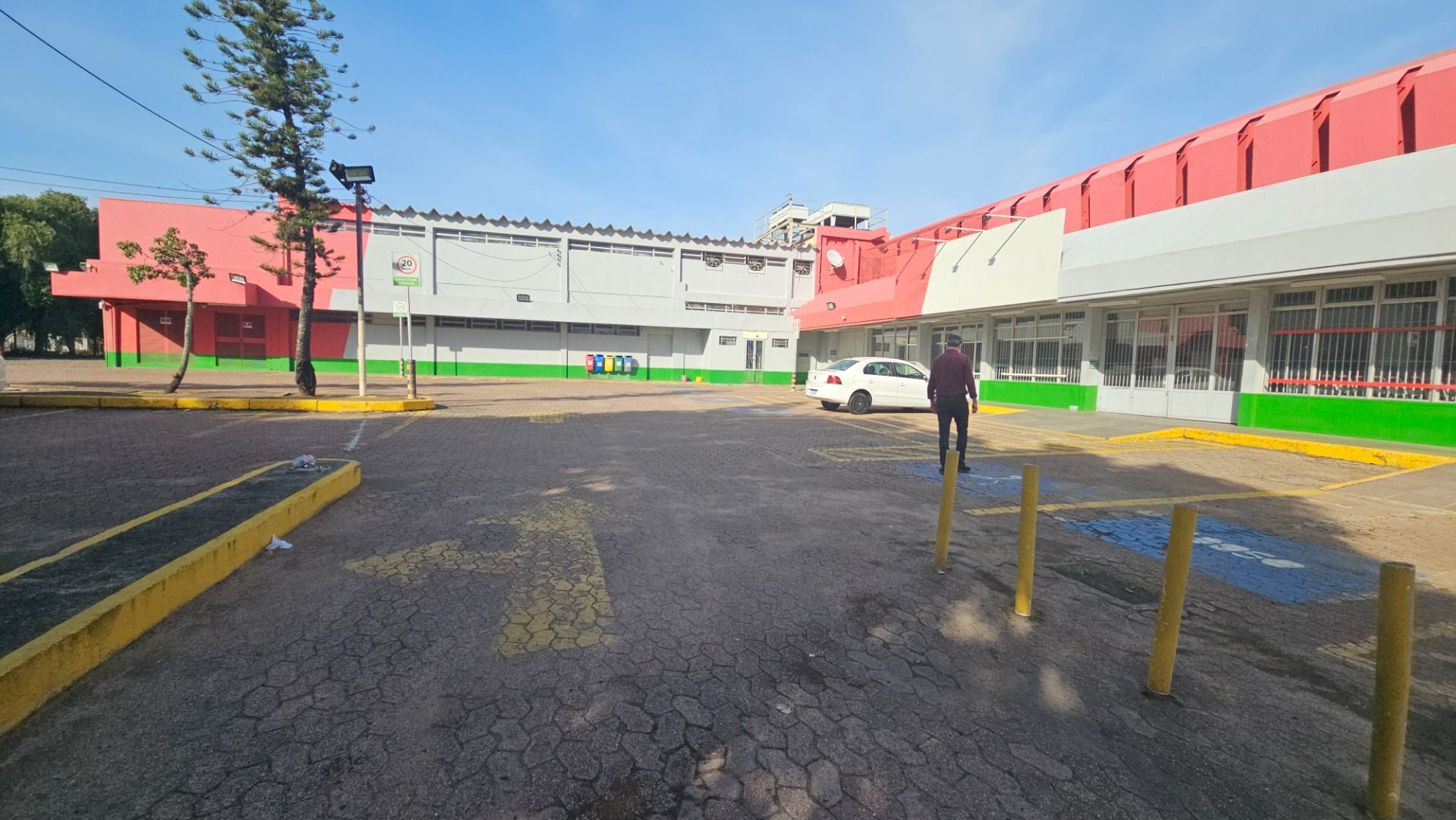 Loja com para aluguel, 5.761m² - Centro - Canoas: 