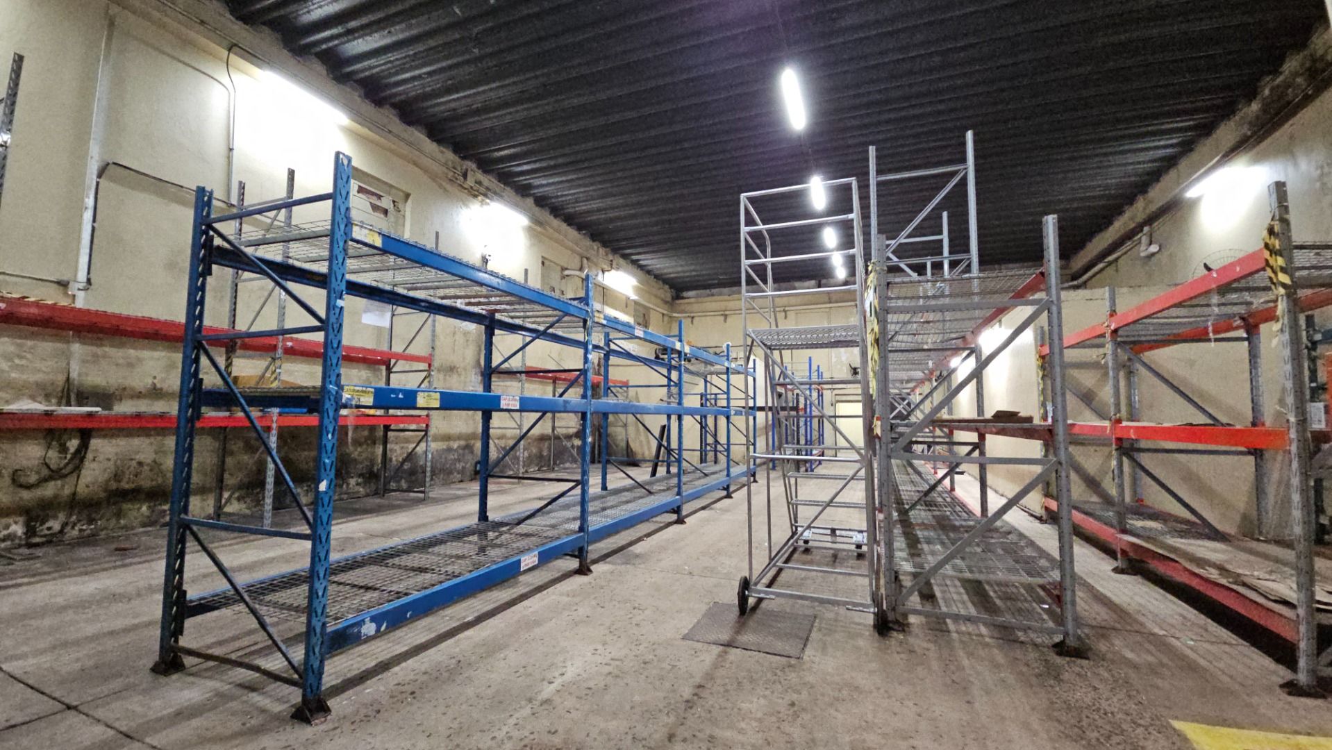 Loja com para aluguel, 5.761m² - Centro - Canoas: 