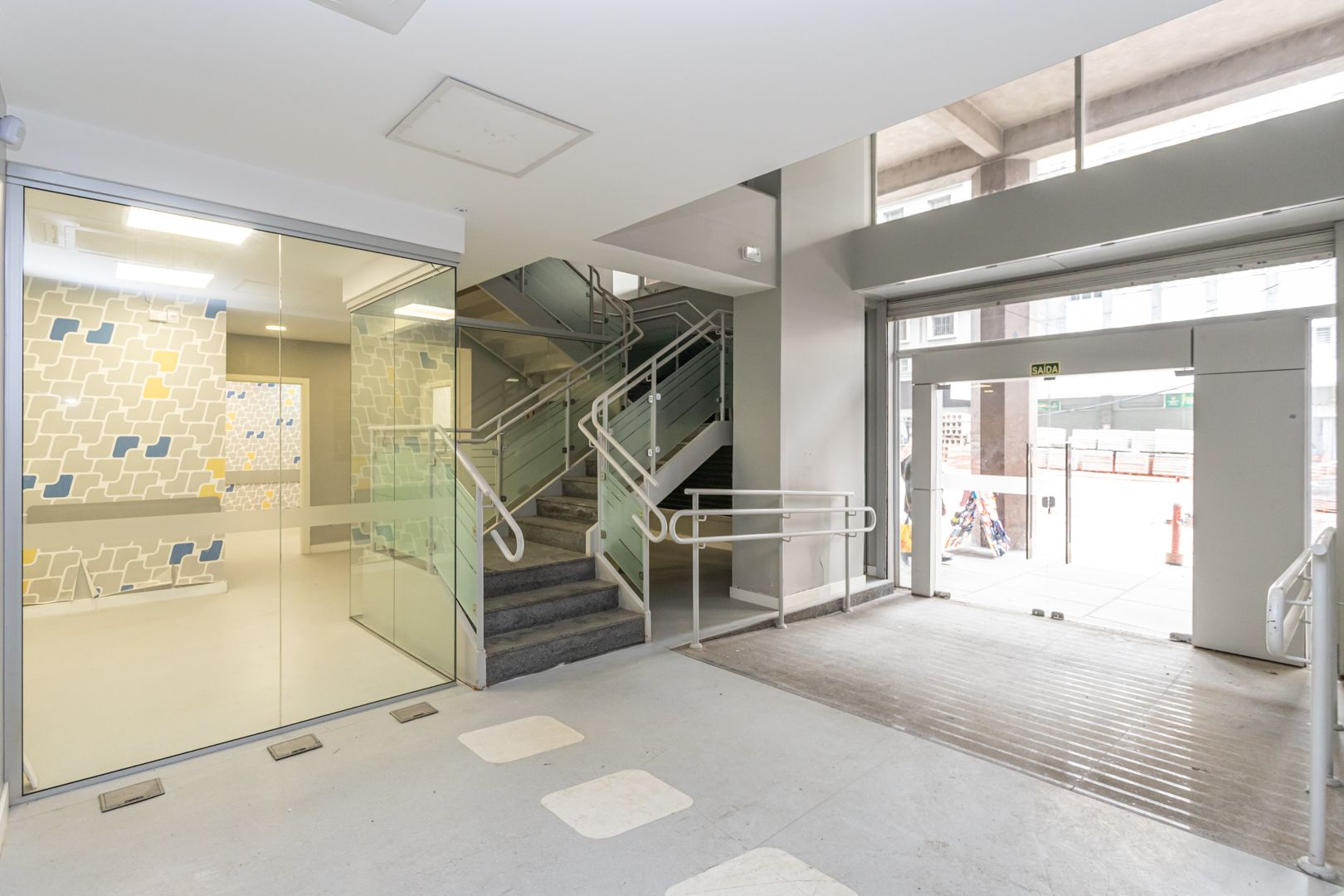 Loja com para aluguel, 840m² - Centro - Porto Alegre: 