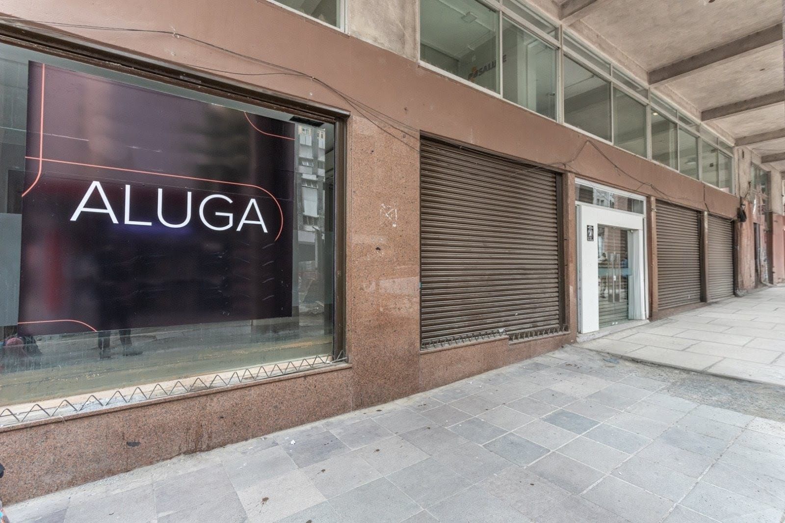 Loja com para aluguel, 840m² - Centro - Porto Alegre: 