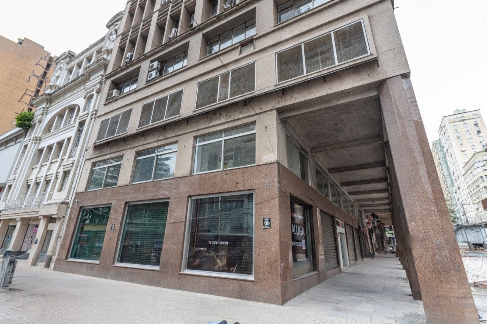 Loja com para aluguel, 840m² - Centro - Porto Alegre: 