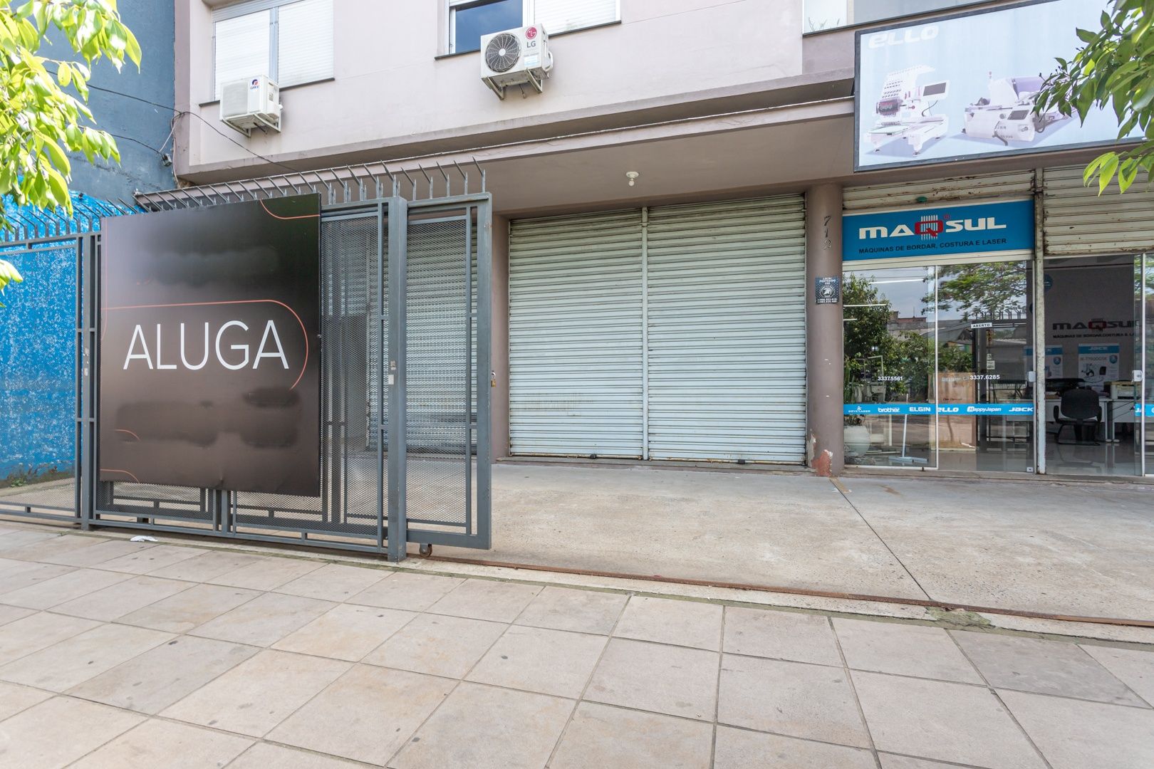 Loja com para aluguel, 260m² - Navegantes - Porto Alegre: 