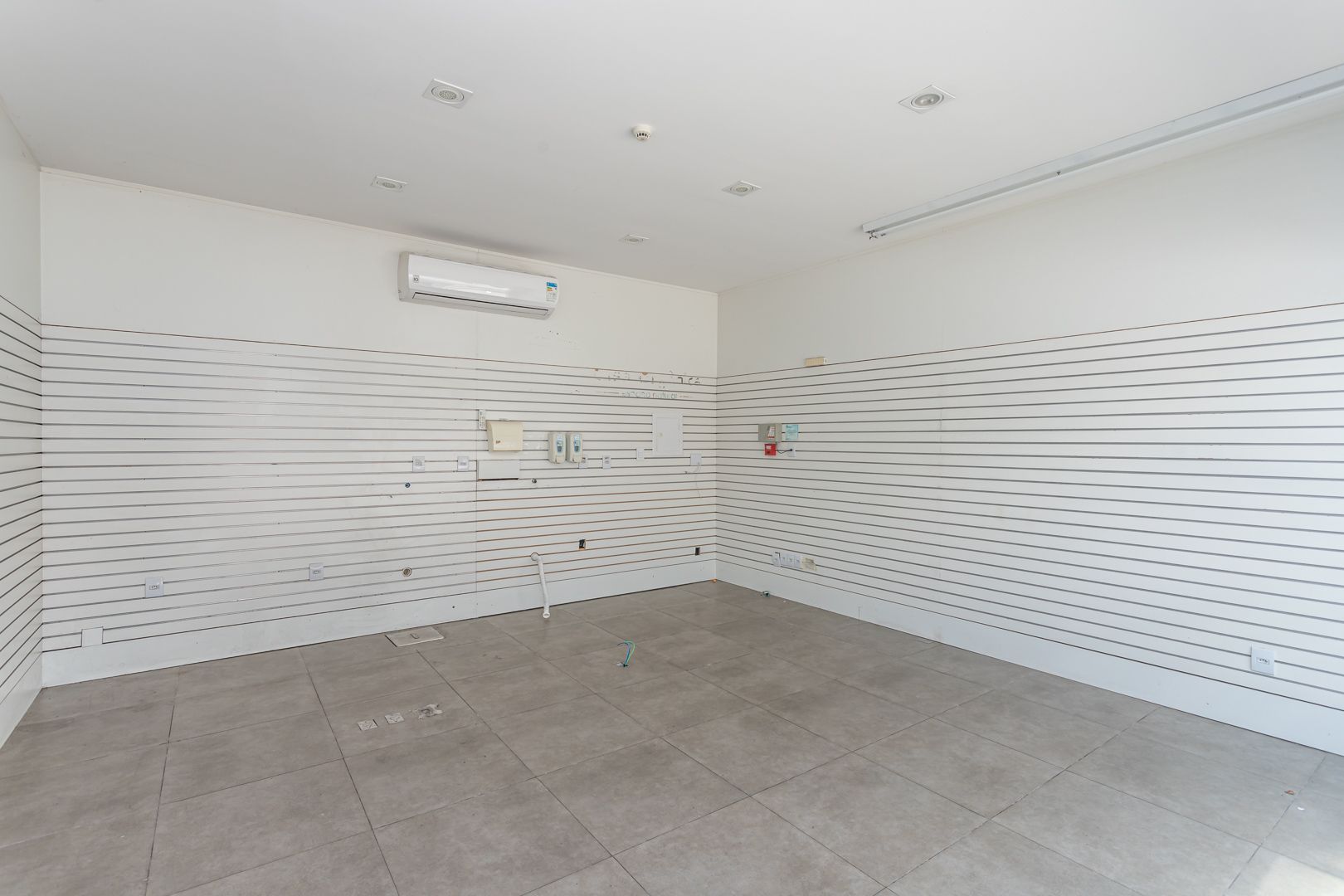 Loja com para aluguel, 29m² - Praia de Belas - Porto Alegre: 