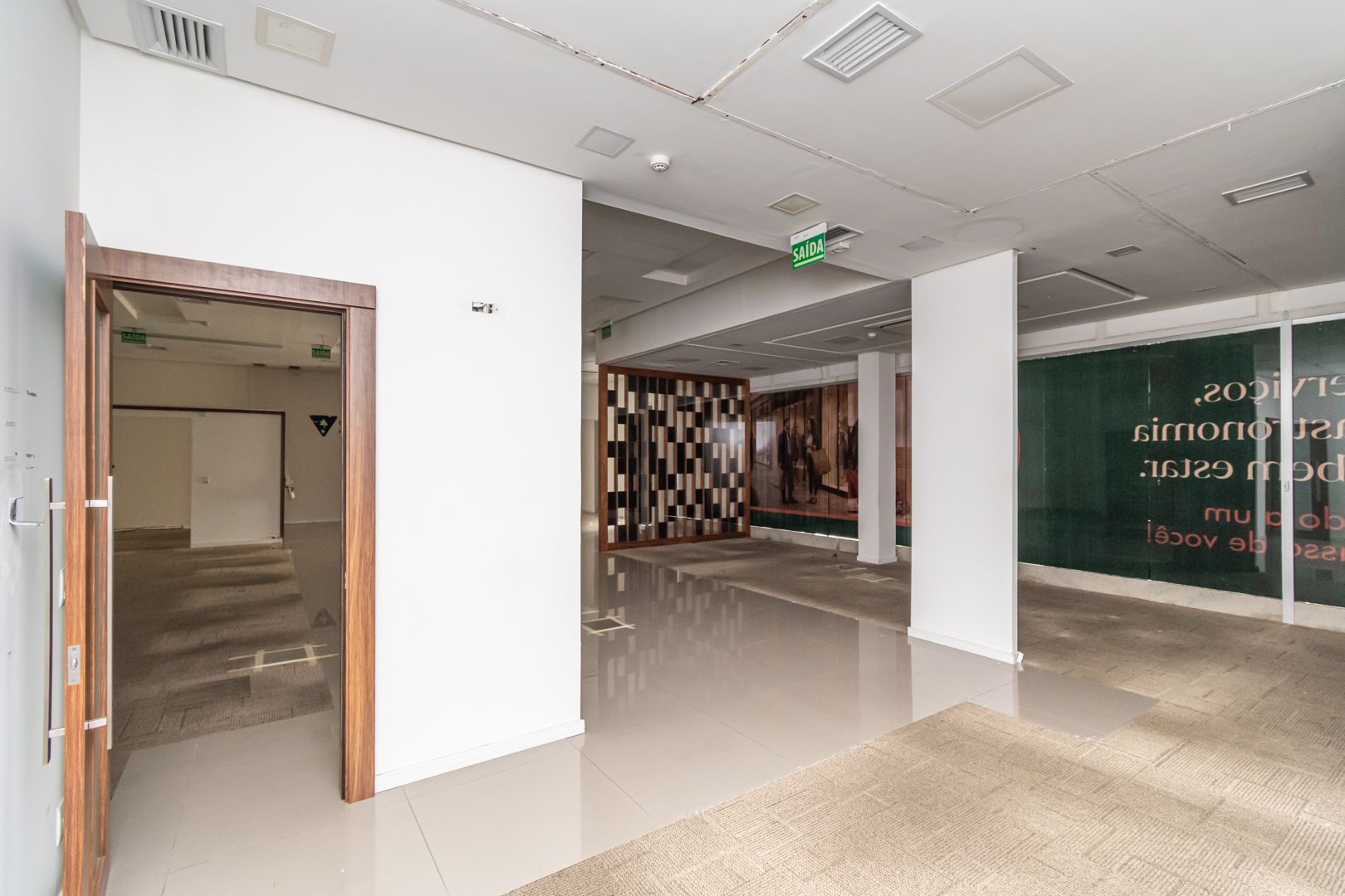 Loja com para aluguel, 183m² - Praia de Belas - Porto Alegre: 