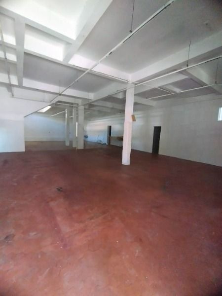 Loja com para aluguel, 200m² - Medianeira - Porto Alegre: 