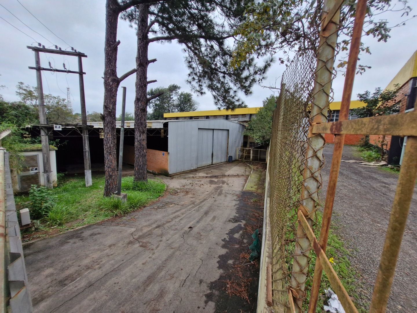 Pavilhão/Galpão/Depósito/Armazém com para aluguel, 400m² - COHAB C - Gravataí: 