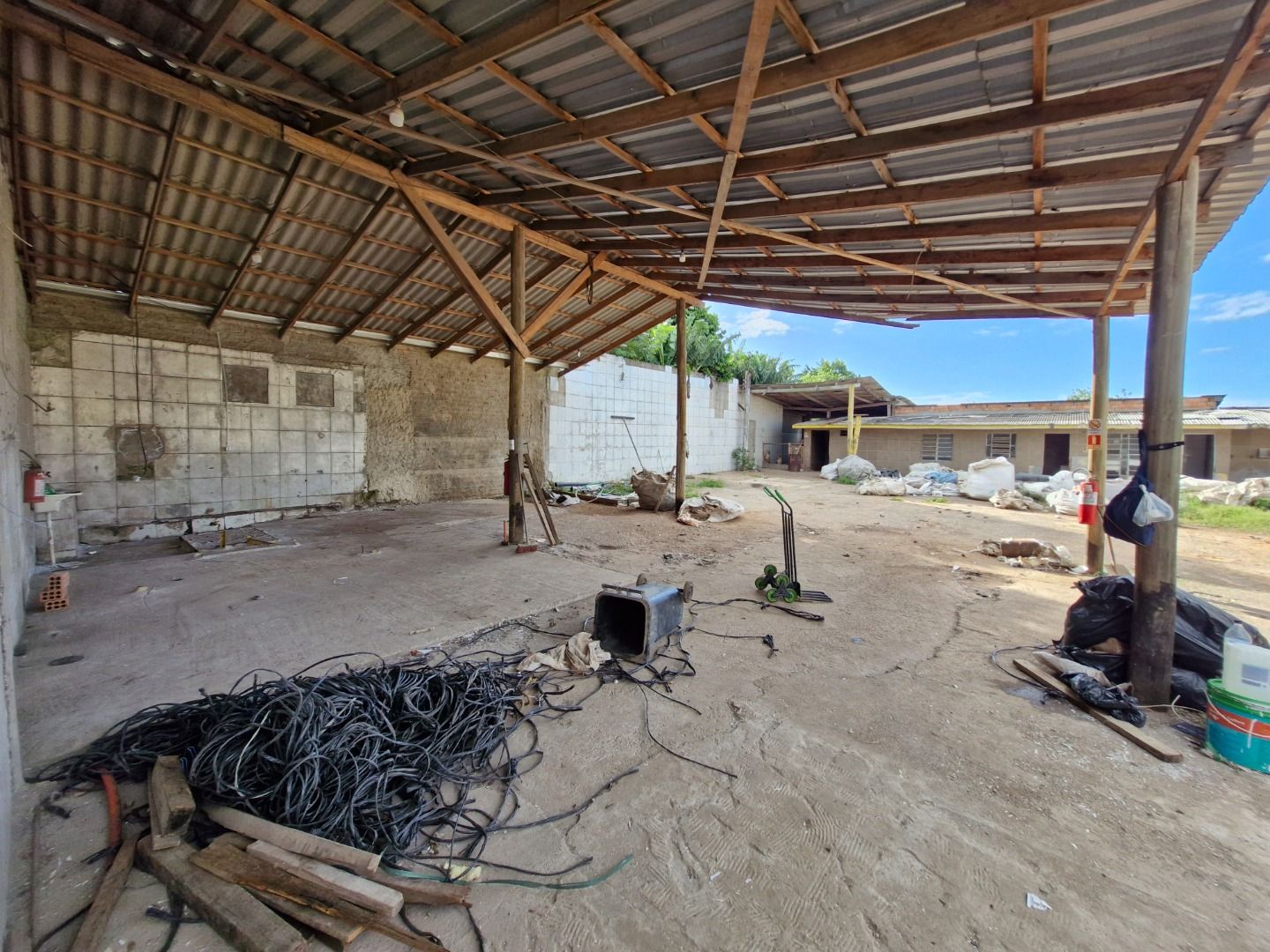 Pavilhão/Galpão/Depósito/Armazém com para aluguel, 300m² - Distrito Industrial - Cachoeirinha: 
