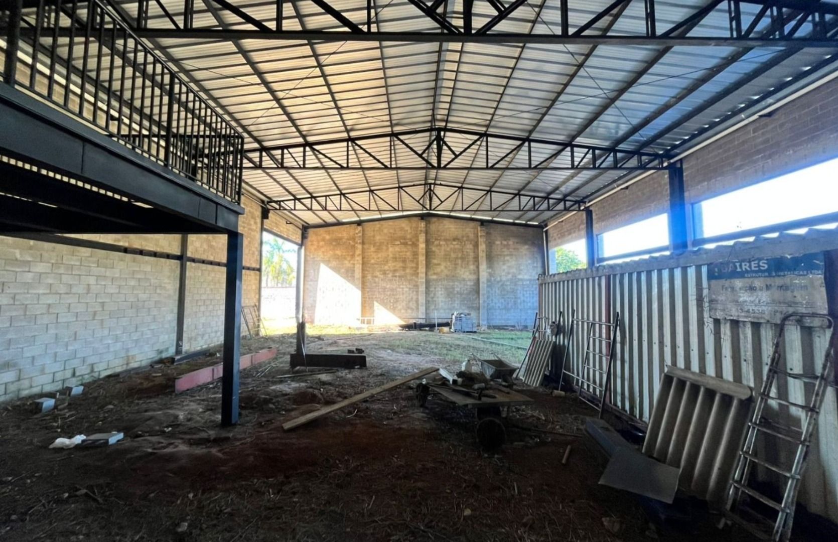 Pavilhão/Galpão/Depósito/Armazém com para aluguel, 400m² - Santo Antônio - Gravataí: 