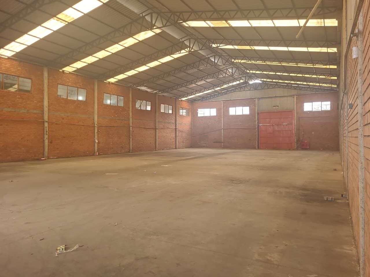 Pavilhão/Galpão/Depósito/Armazém com para aluguel, 800m² - Distrito Industrial - Cachoeirinha: 