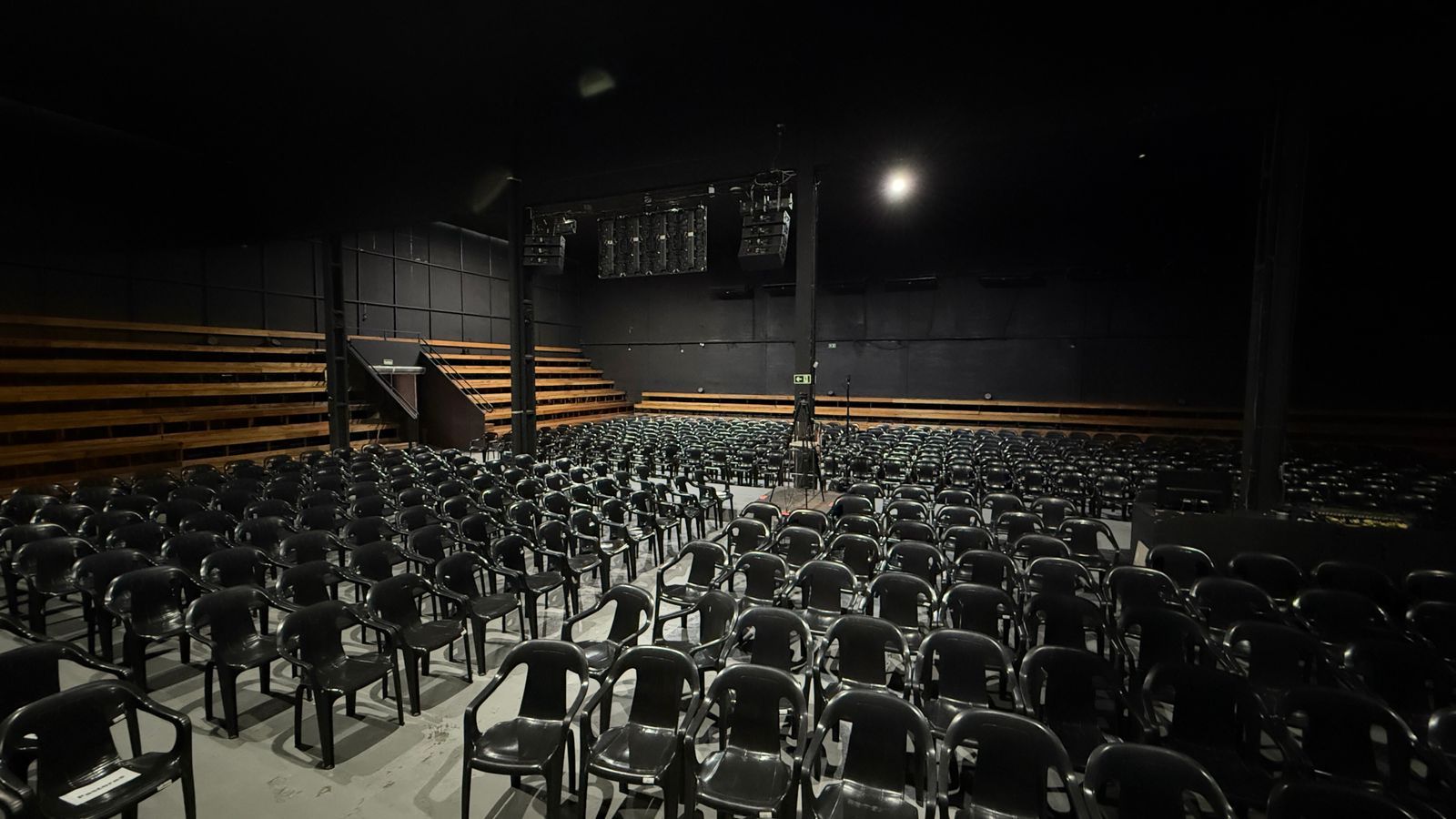 Pavilhão/Galpão/Depósito/Armazém com para aluguel, 4.000m² - São João - Porto Alegre: 