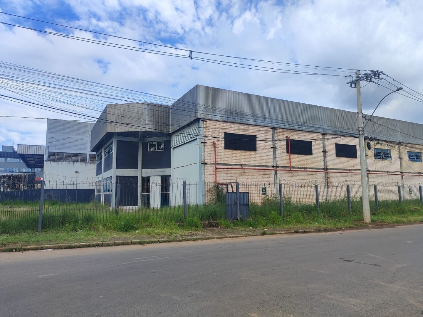 Pavilhão/Galpão/Depósito/Armazém com para aluguel, 1.200m² - Distrito Industrial - Cachoeirinha: 