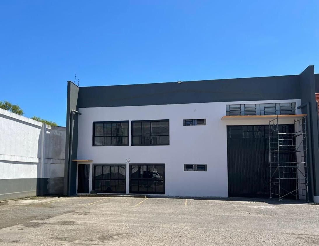 Pavilhão/Galpão/Depósito/Armazém com para aluguel, 744,85m² - São João - Porto Alegre: 