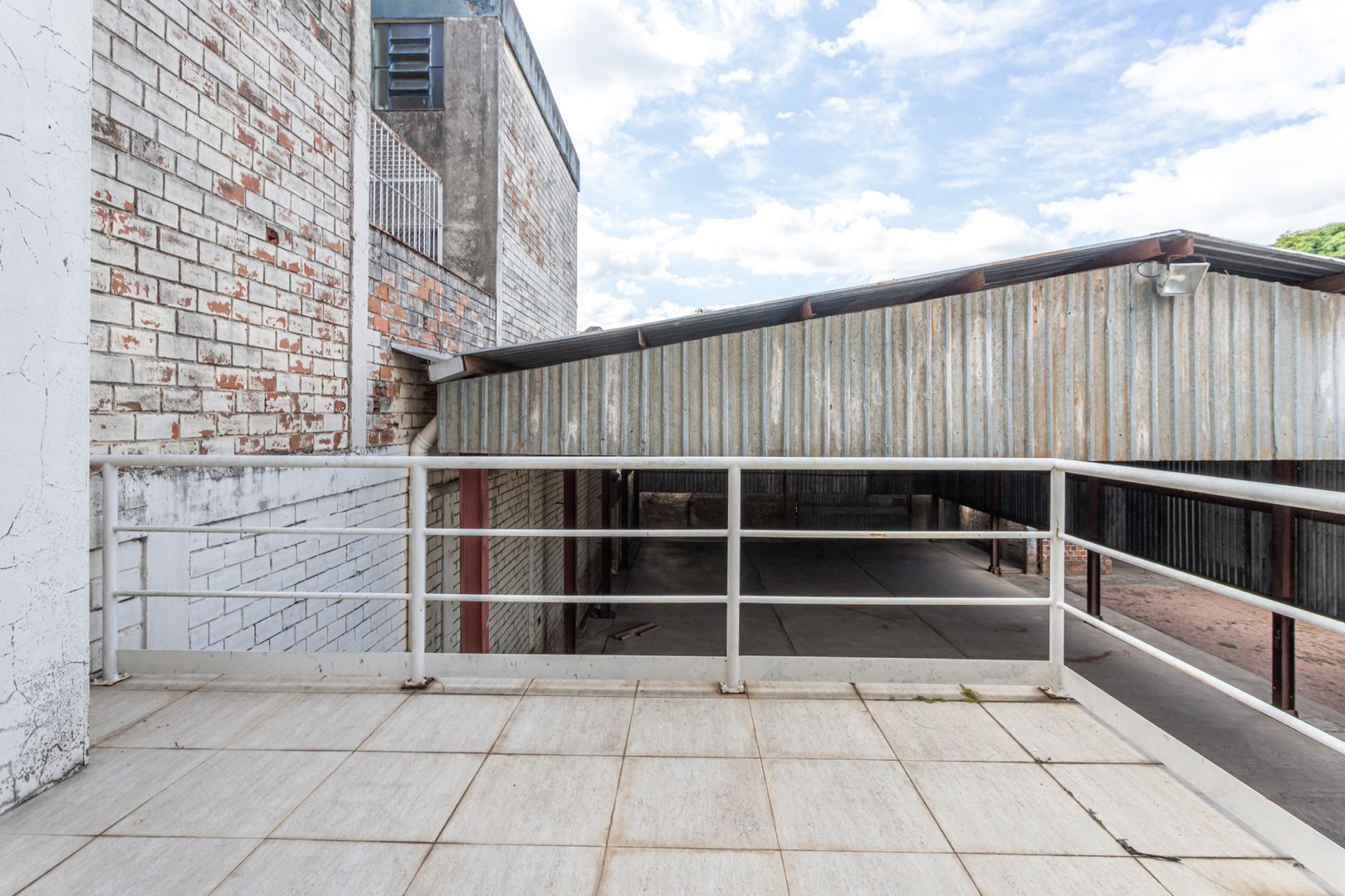 Pavilhão/Galpão/Depósito/Armazém com para aluguel, 420m² - Floresta - Porto Alegre: 