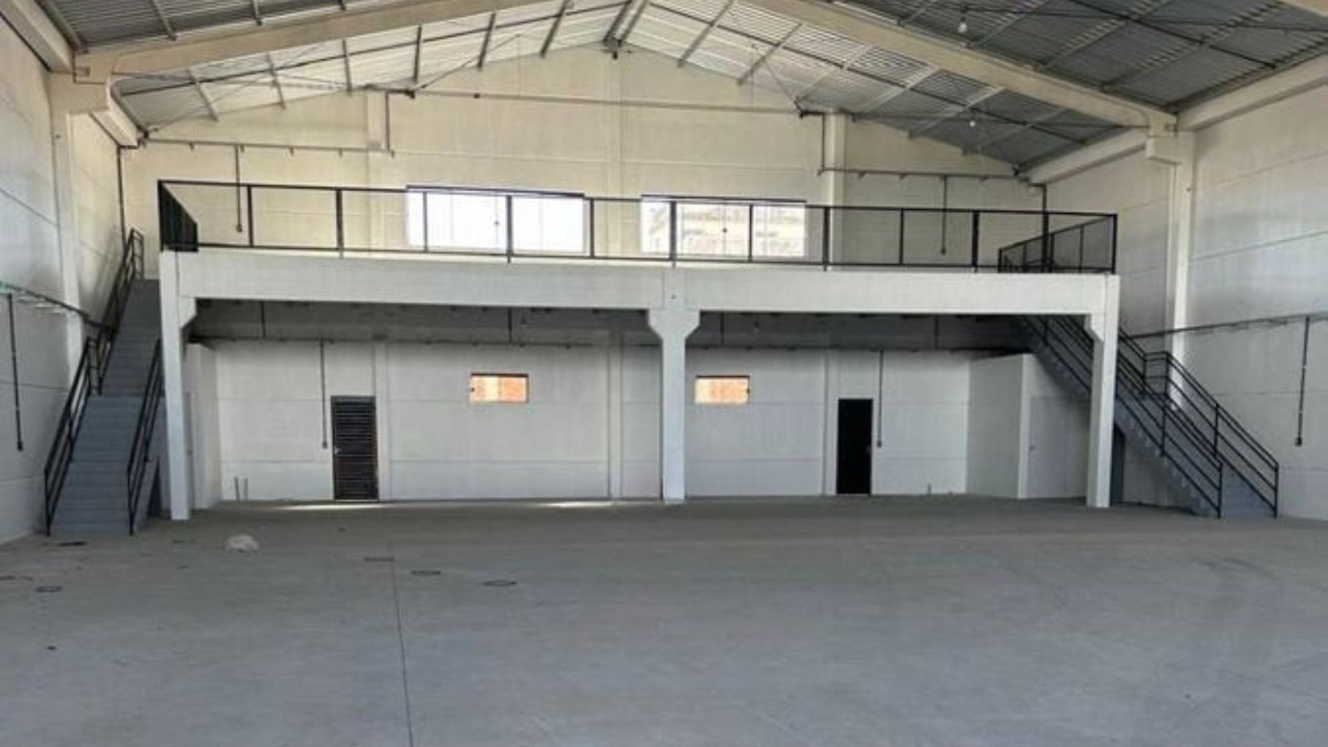 Pavilhão/Galpão/Depósito/Armazém com para aluguel, 720m² - Vera Cruz - Gravataí: 