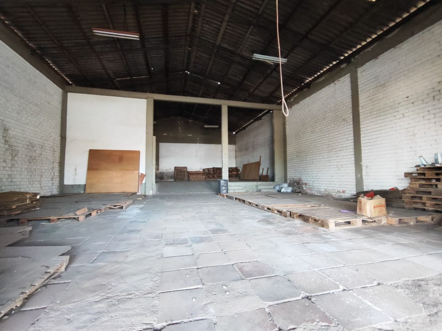 Pavilhão/Galpão/Depósito/Armazém com para aluguel, 300m² - Vila Vista Alegre - Cachoeirinha: 