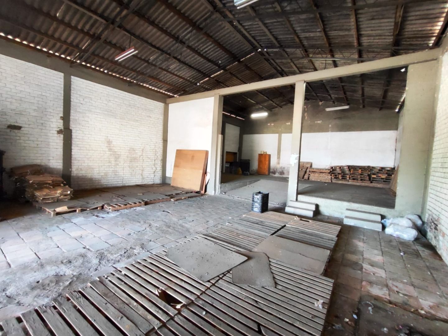 Pavilhão/Galpão/Depósito/Armazém com para aluguel, 300m² - Vila Vista Alegre - Cachoeirinha: 