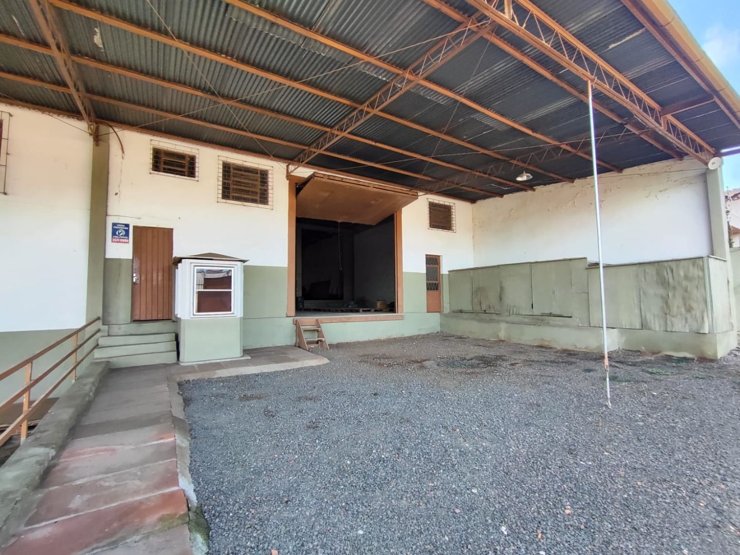 Pavilhão/Galpão/Depósito/Armazém com para aluguel, 300m² - Vila Vista Alegre - Cachoeirinha: 