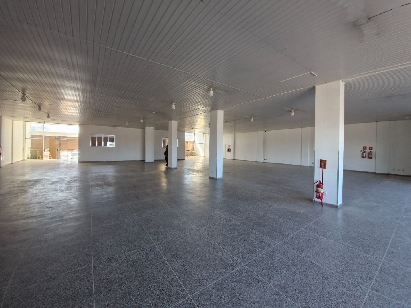 Prédio com para aluguel, 1.500m² - Parque Florido - Gravataí: 
