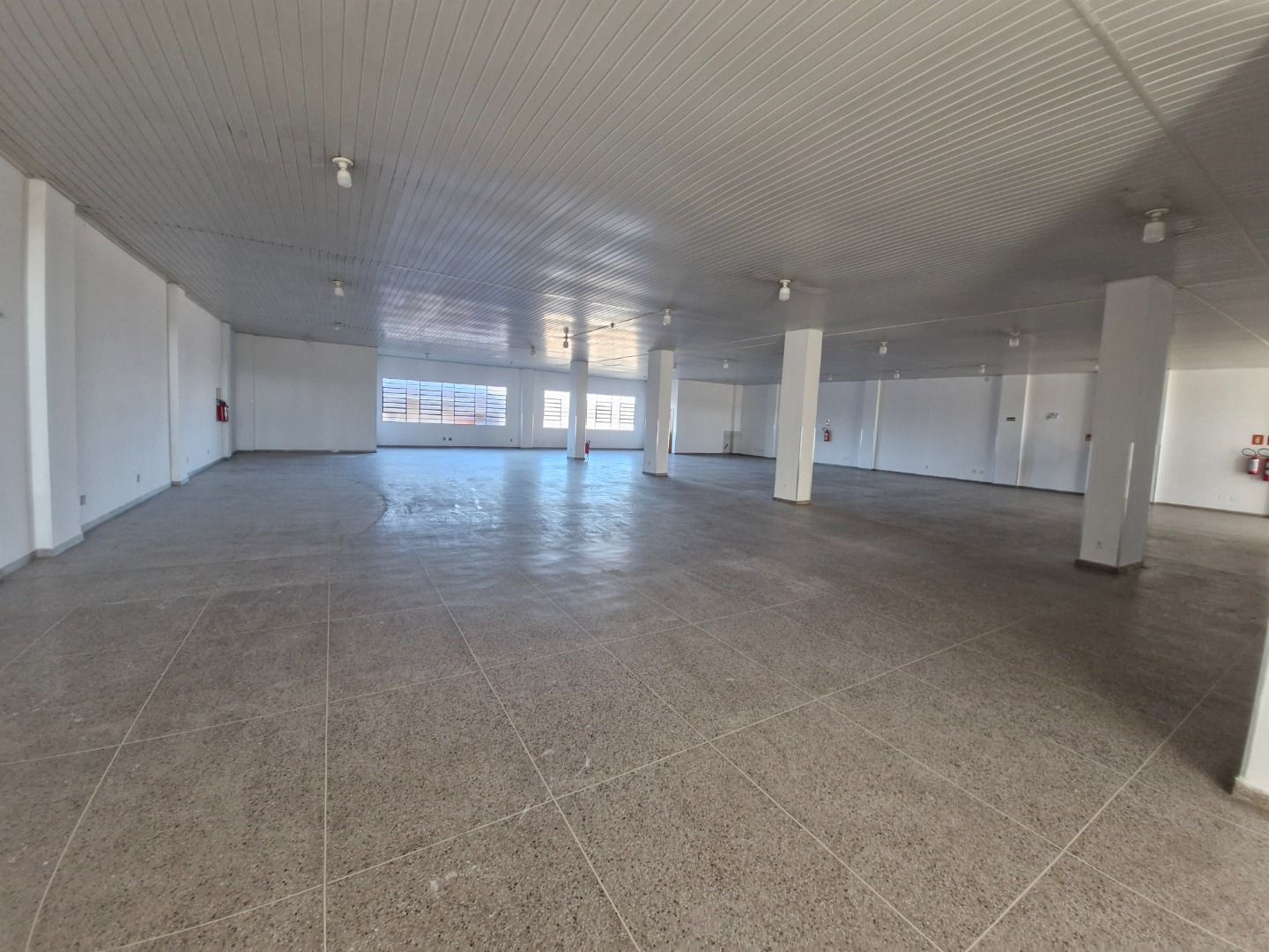 Prédio com para aluguel, 1.500m² - Parque Florido - Gravataí: 
