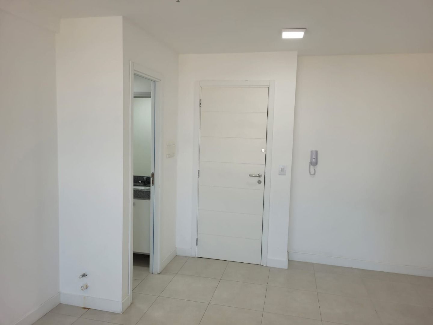Sala/Conjunto Comercial com para aluguel, 29m² - Centro - Gravataí: 