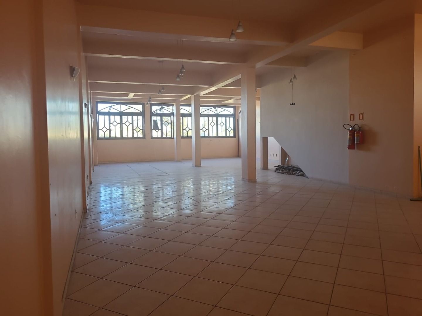 Sala/Conjunto Comercial com para aluguel, 250m² - Vila Santo Ângelo - Cachoeirinha: 