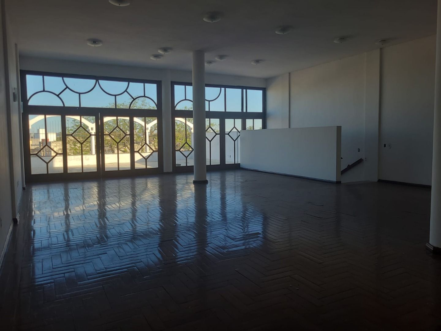 Sala/Conjunto Comercial com para aluguel, 200m² - Vila Santo Ângelo - Cachoeirinha: 